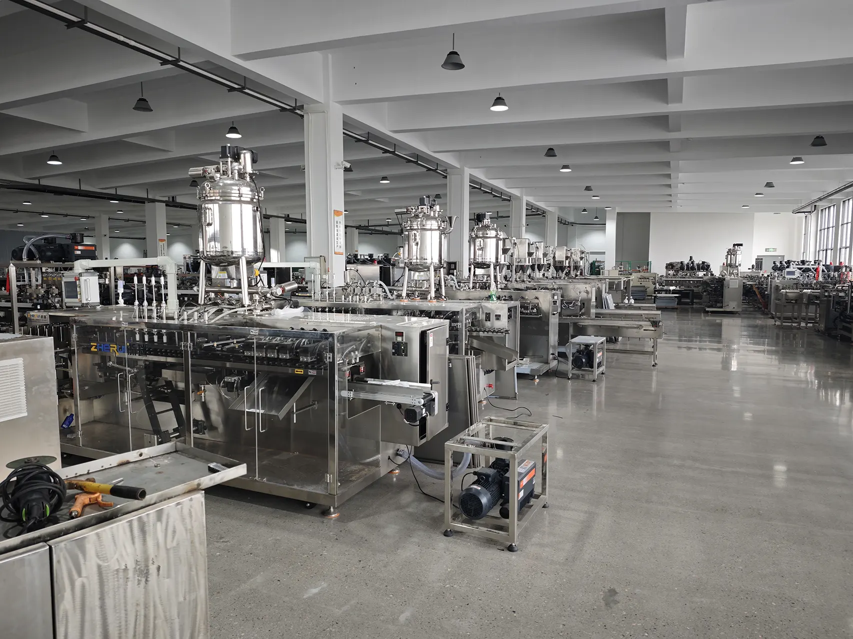 规模化仓储・一站式供货保障中心